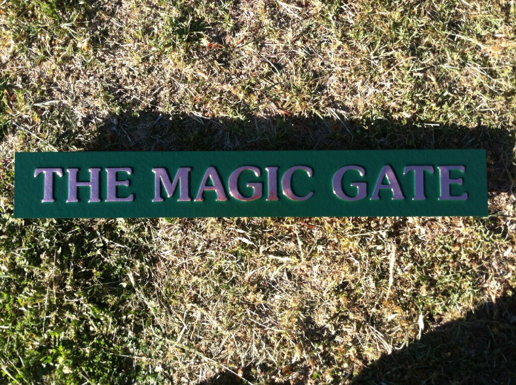 magic-garden-sign