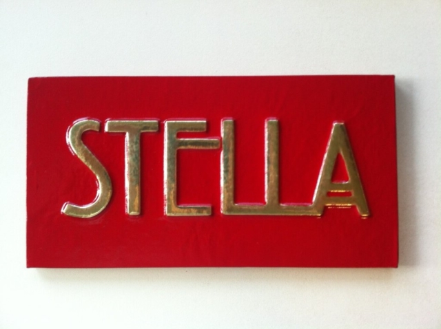 stellas-room-bedroom-door-sign